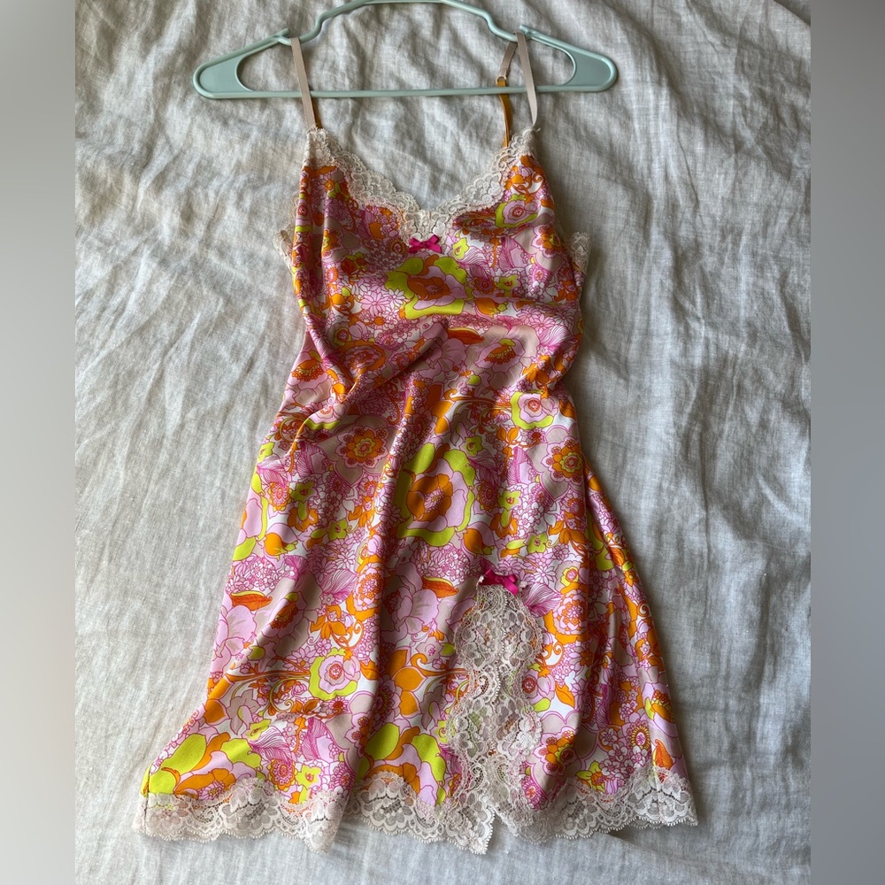 y2K Victoria's Secret Cami Slip Dress - Picture 2 of 5